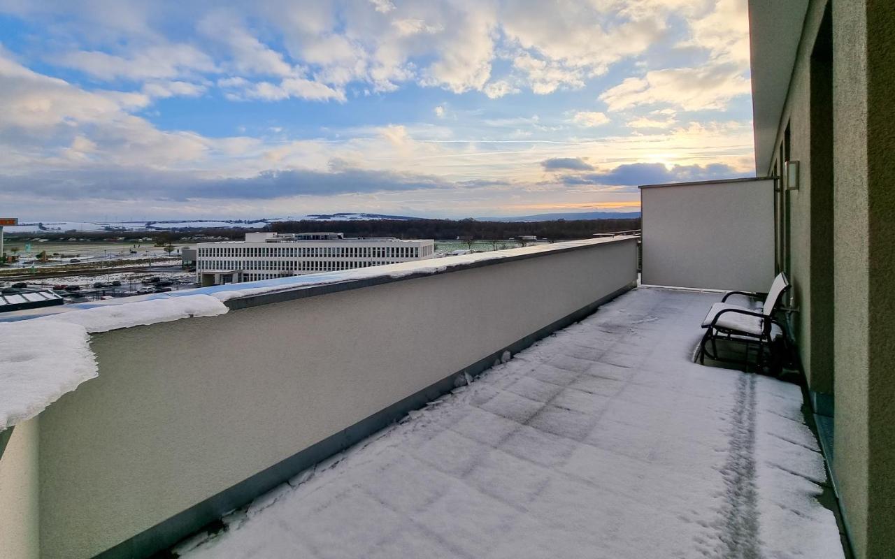 Wiluka Penthouse Mit Grosser Dachterasse Nachhaltig Eingerichtet Netflix ลิมบวร์ก อัน แดร์ ลาน ภายนอก รูปภาพ