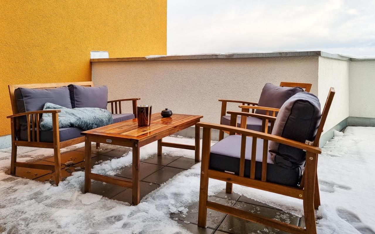 Wiluka Penthouse Mit Grosser Dachterasse Nachhaltig Eingerichtet Netflix ลิมบวร์ก อัน แดร์ ลาน ภายนอก รูปภาพ